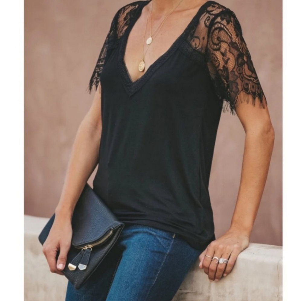 Black Lace Short Sleeve V-neck Tee - Picture 4 of 8